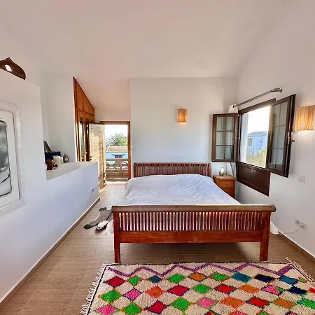 Sonrisa - Family & Surf Escape & Private Pool *